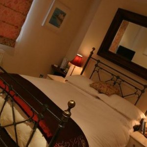 Sixteen TownHouse Bedroom