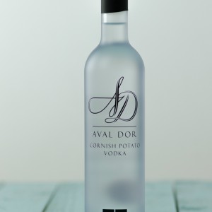 Spirits_AvalDorVodka30cl_PicnicCornwall
